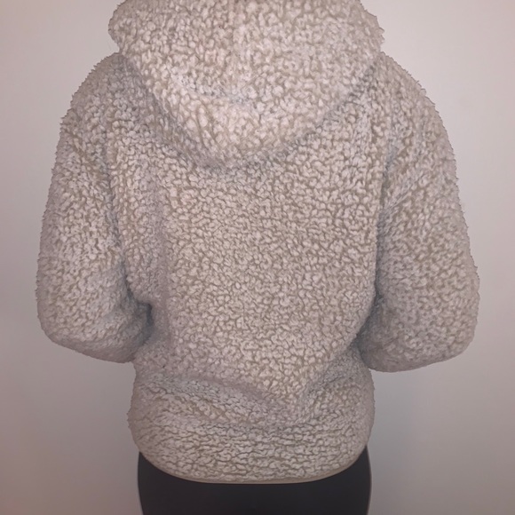 Eddie Bauer quarter zip fluffy hoodie - Picture 3 of 4